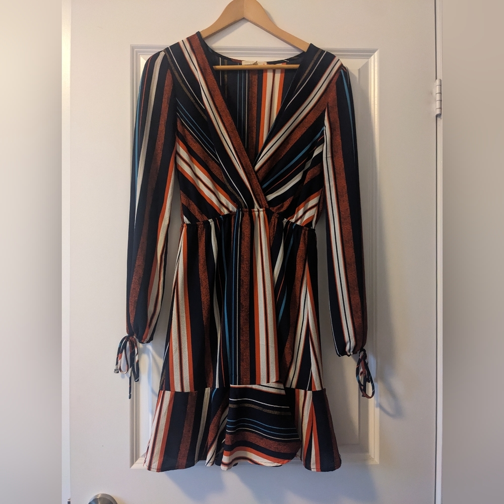 Striped V-neck dress (S but fits like M)